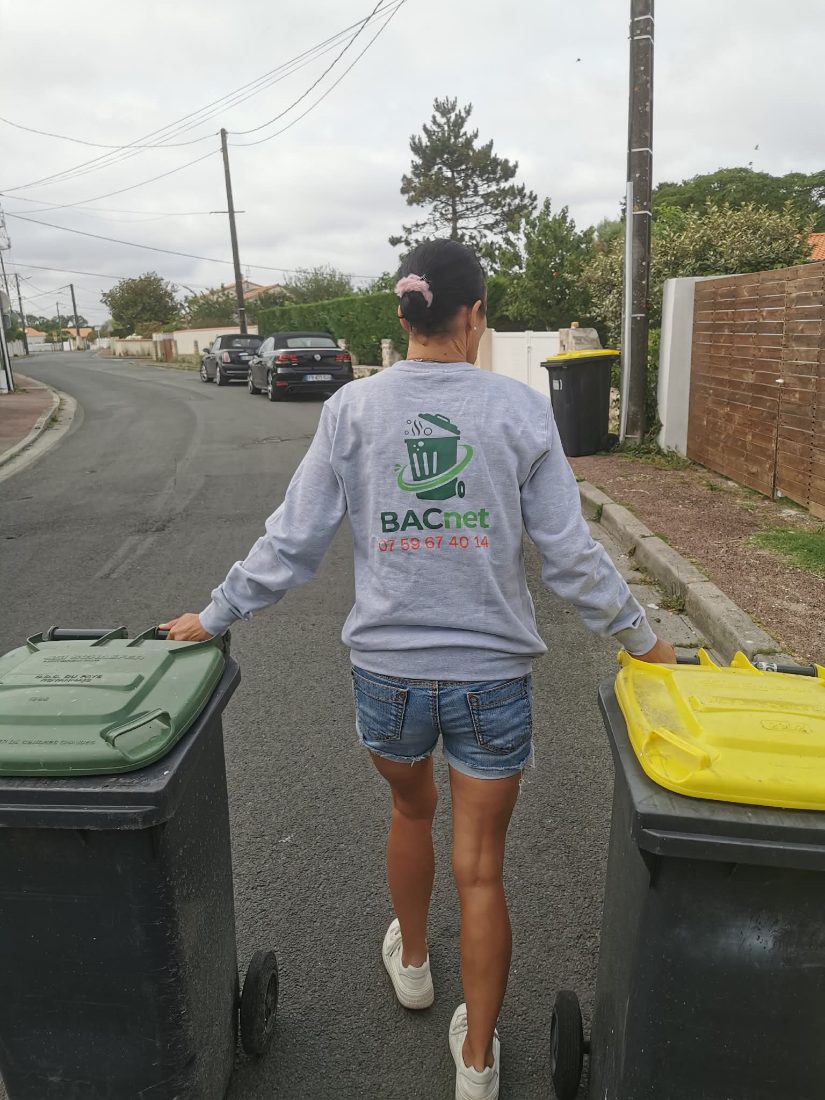 Collecte quotidienne des bacs roulants